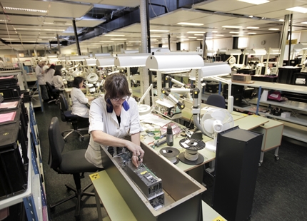 How Humidity Control Reduces Failure Rates in Equipment