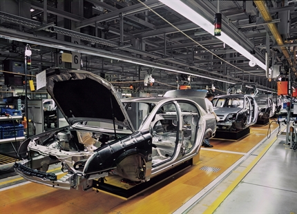 5 Reasons the Automotive Industry Needs Humidification