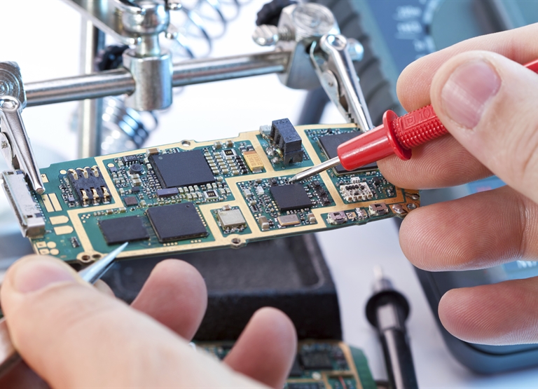 5 Benefits of Enhanced Humidity Control for Electronics Manufacturing